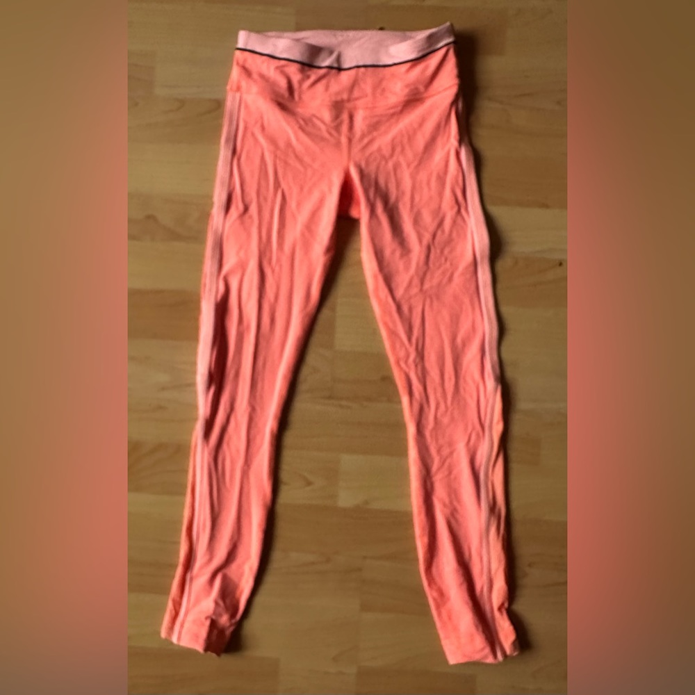 Pink Lululemon tights